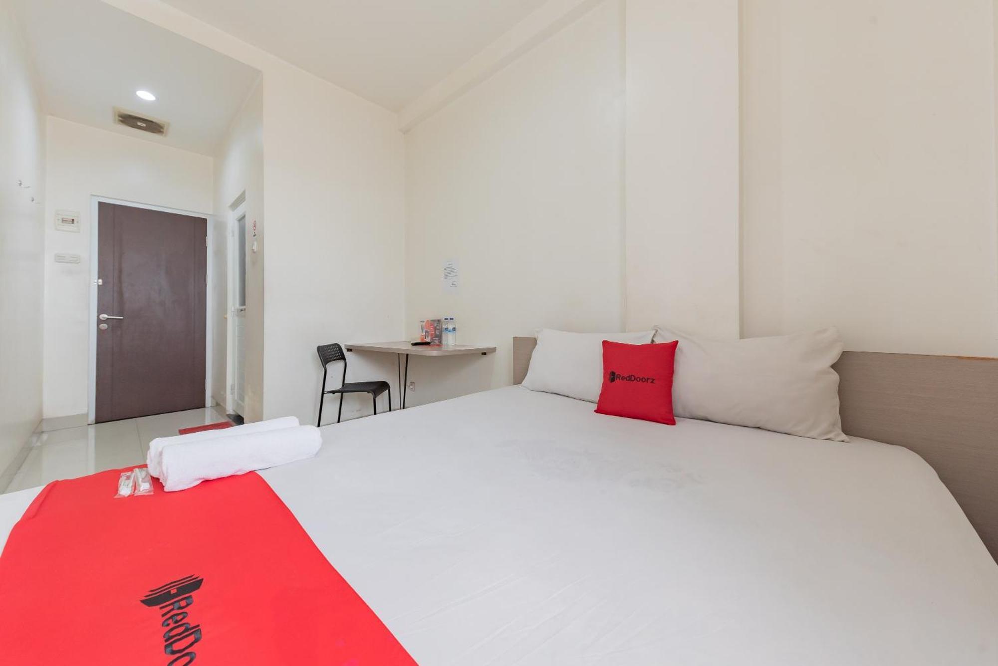 Reddoorz @ Malabar Street Hotel Bandung Exterior foto
